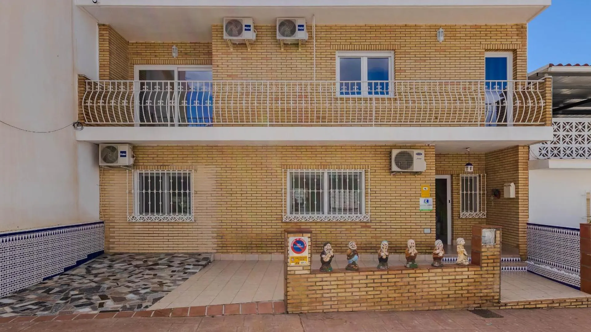 Espaciosa Casa Junto Al Aeropuerto Málaga 0*,